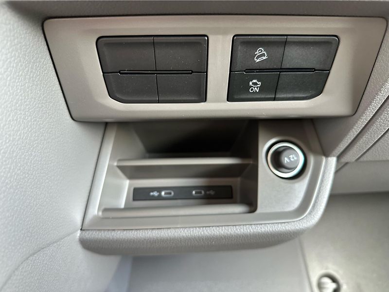 Volkswagen Crafter (2026) otev.kabina 35 130kW 8AU 4MOT - fotka 22 z 22