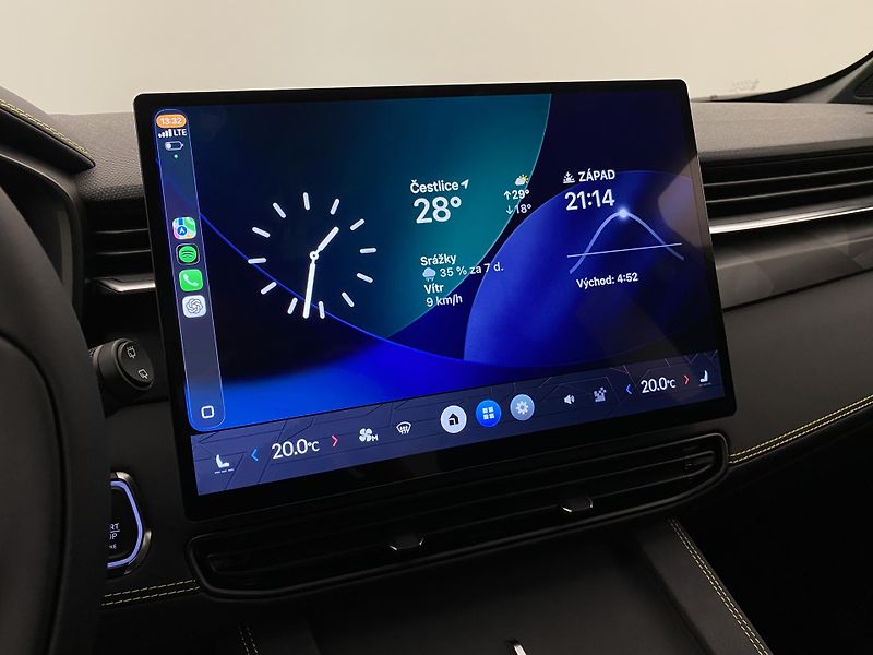 Lynk & Co 01 (2025) MORE PHEV AUT CZ 1.maj - fotka 95 z 95