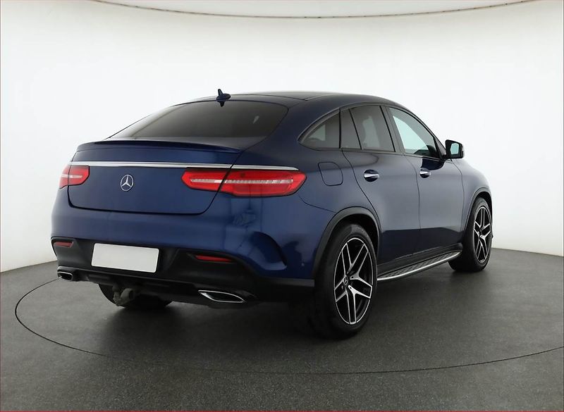Mercedes-Benz GLE (2018) 350 d 4MATIC - fotka 5 z 20