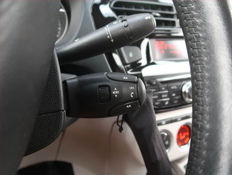 Peugeot 301 (2013) 1.2 VTi, Serv.kniha - fotka 16 z 16
