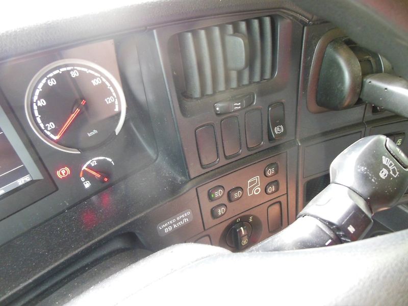 Scania R450 LowDeck, Retarder - fotka 17 z 22