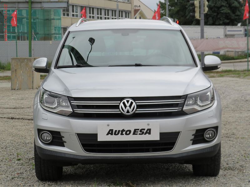 Volkswagen Tiguan (2012) 1.4 TSi, xenon, autoAC - fotka 2 z 27