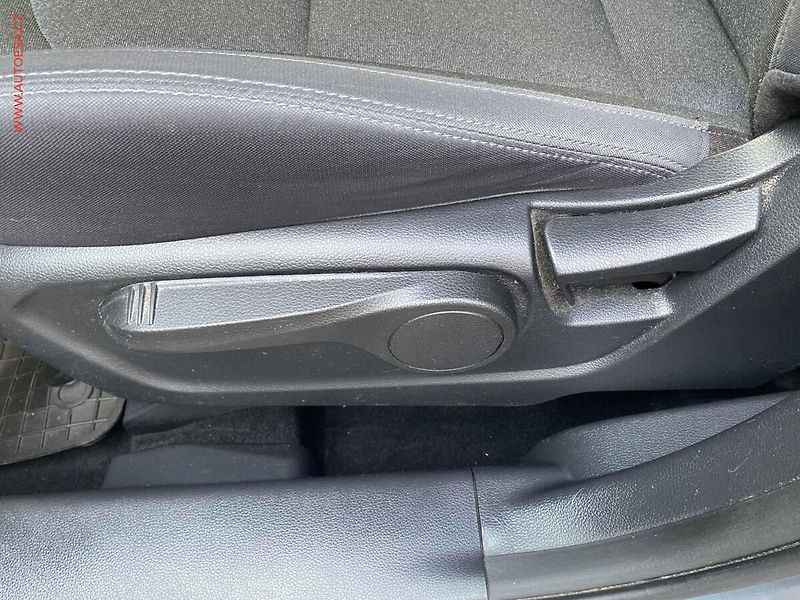 SsangYong Korando (2021) 1.5T-GDi, ČR, AC, TZ - fotka 14 z 18