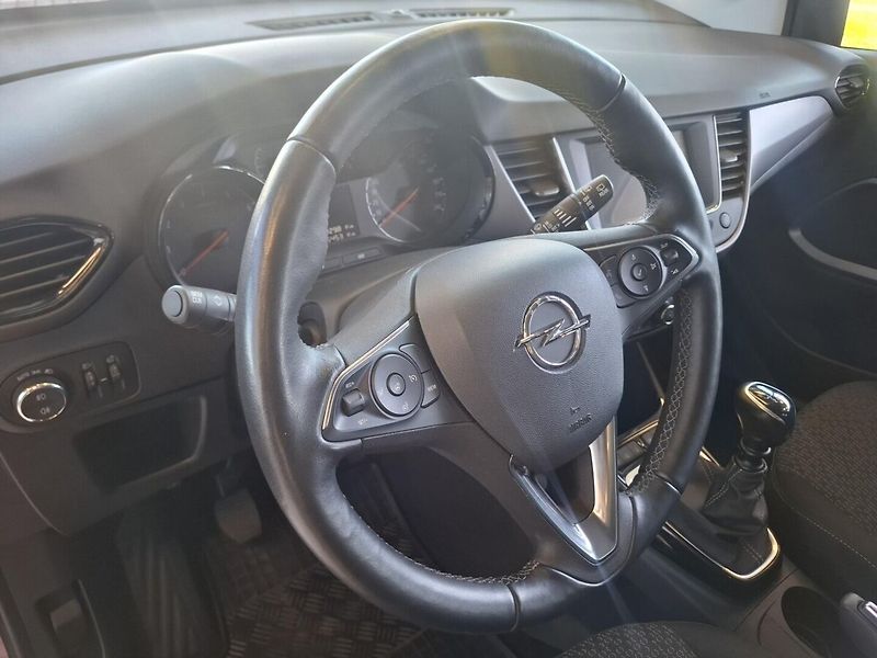 Opel Crossland 1.2T 81KW 2023 - fotka 11 z 12