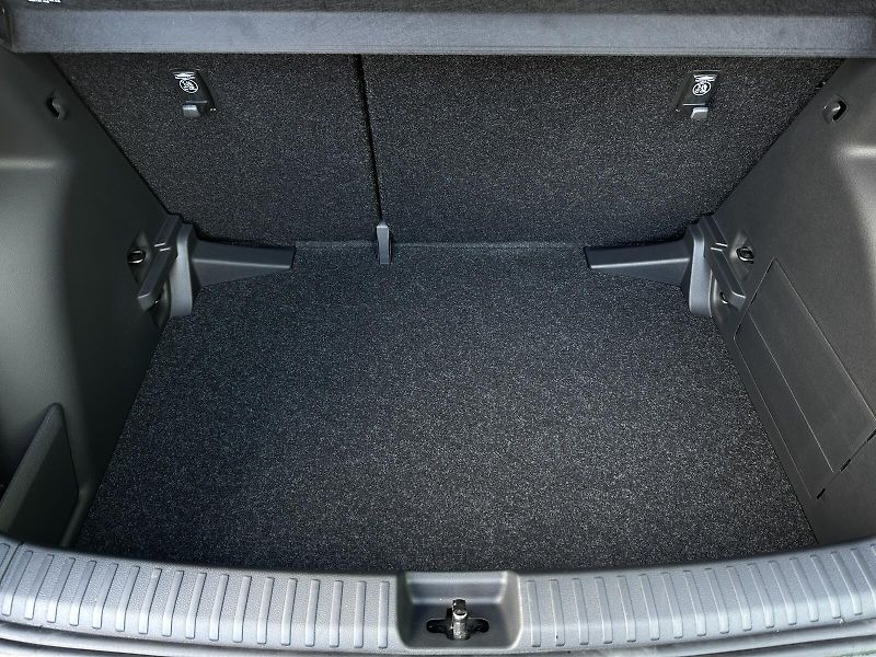 Škoda Fabia 1.0TSi Selection 95PS LED V.Co - fotka 37 z 37