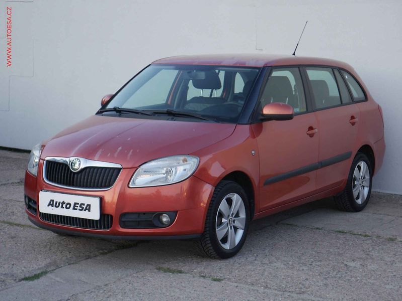 Škoda Fabia (2009) 1.2 HTP, Klima - fotka 3 z 14