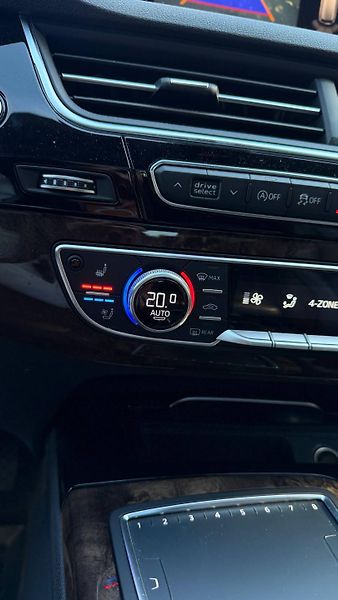 Audi Q7 (2017) 3.0 TFSI V6 QUATTRO PREMIUM+ - fotka 12 z 15