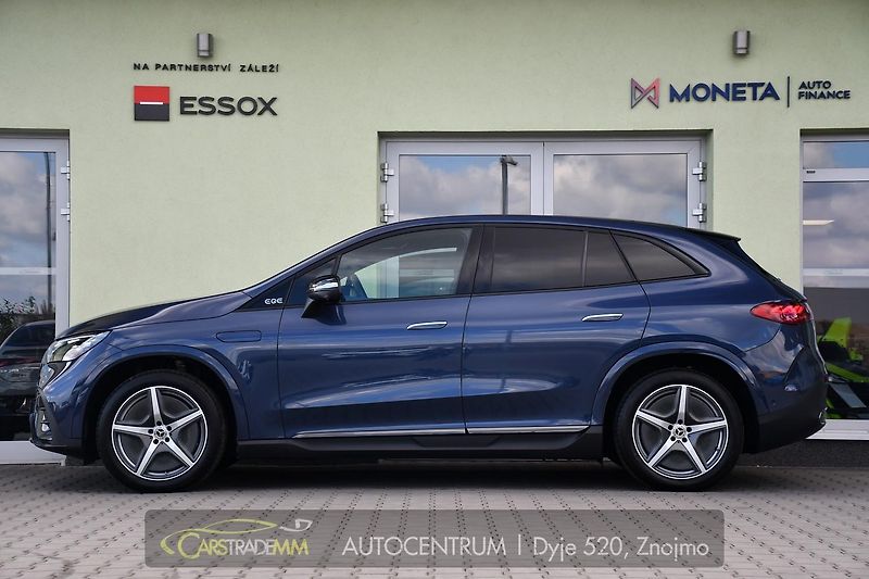 Mercedes-Benz EQE 500 4M PANOR HYPERSCREEN - fotka 2 z 62