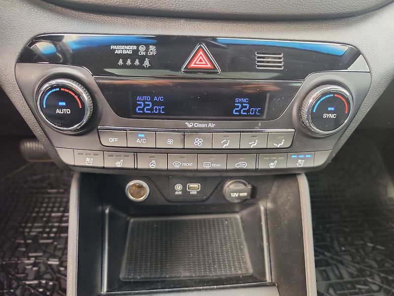 Hyundai Tucson 2.0 CRDI/136kW STL PRM 4x4 AT - fotka 23 z 40