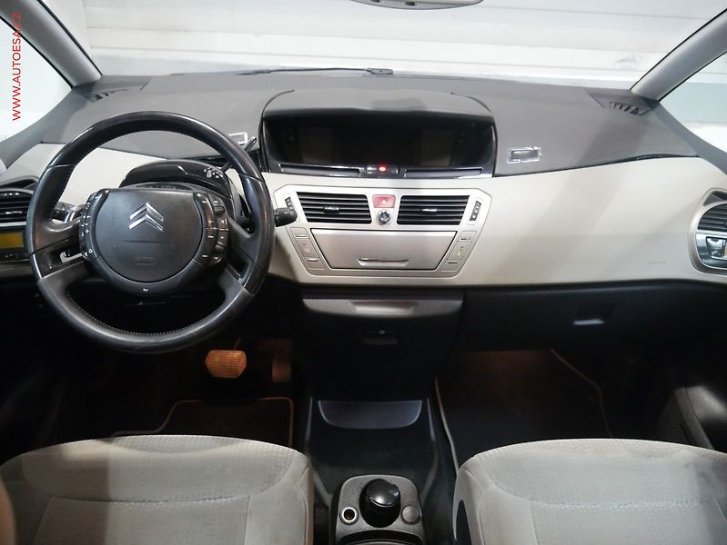 Citroën C4 Picasso (2009) 2.0HDi, AT, tempo - fotka 8 z 17