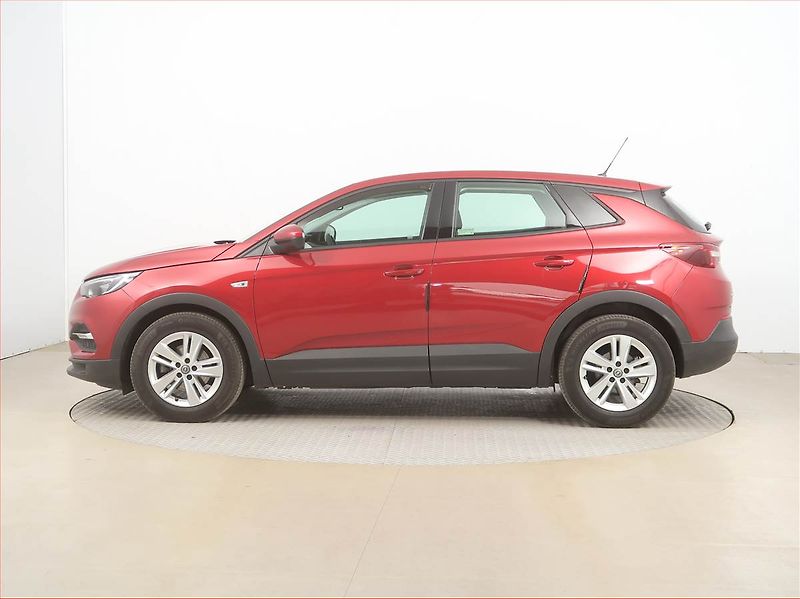Opel Grandland X (2021) 1.2 Turbo, Serv.kniha - fotka 3 z 16
