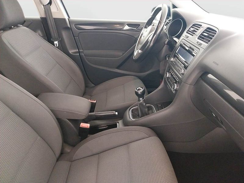 Volkswagen Golf (2010) Comfortline 1.4 TSI - fotka 9 z 19