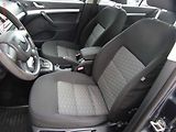 Škoda Octavia (2009) 1.9 TDi, autoAC, temp - náhled 9