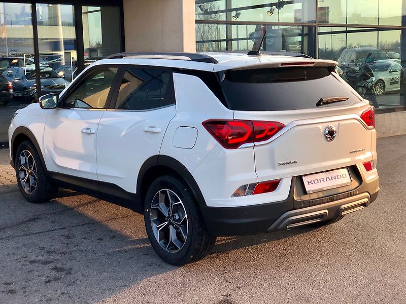 KGM Korando (2026) Smart 1.5 AWD A6 - fotka 10 z 21