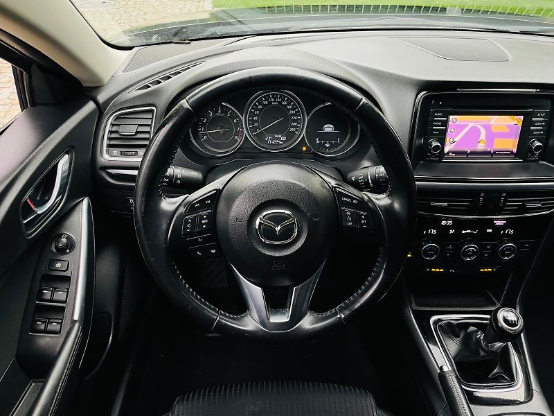 Mazda 6 2.0i MANUÁL SENZORY SERVISKA - fotka 23 z 45