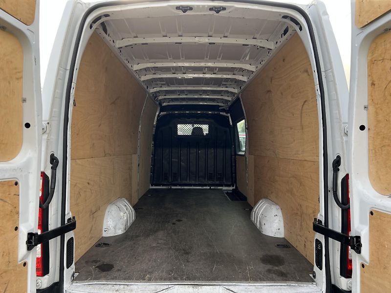 Renault Master (2018) 2,3dCi 107kW - fotka 8 z 29