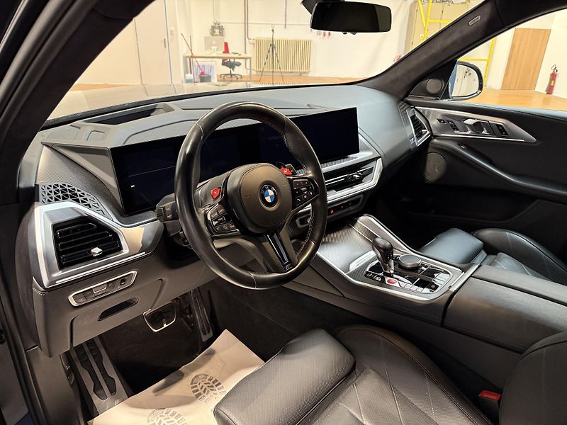 BMW XM 4.4 PHEV - fotka 5 z 15