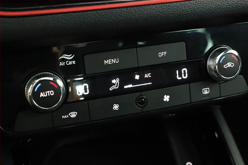 Škoda Kamiq (2024) Monte Carlo 1.5 TSI - fotka 14 z 17
