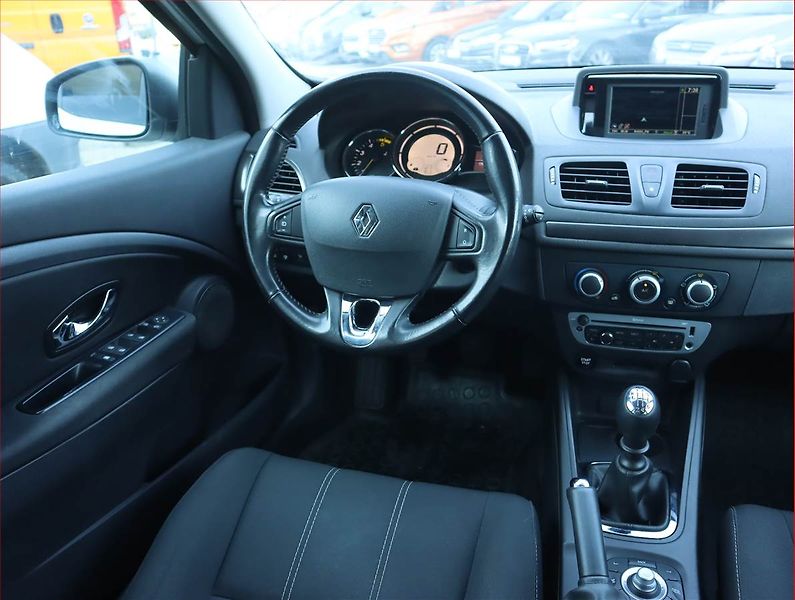 Renault Mégane (2016) 1.5 dCi, Navi, Tempomat - fotka 7 z 16