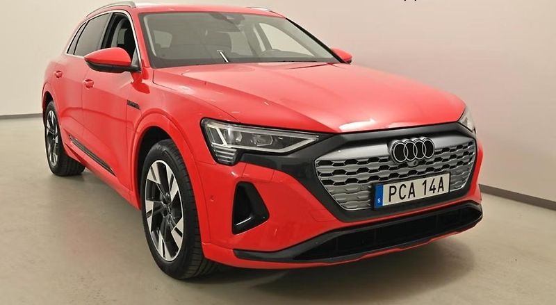 Audi Q8 e-tron 55 Q Kam 4 zóny Matrix BLIS - fotka 1 z 9