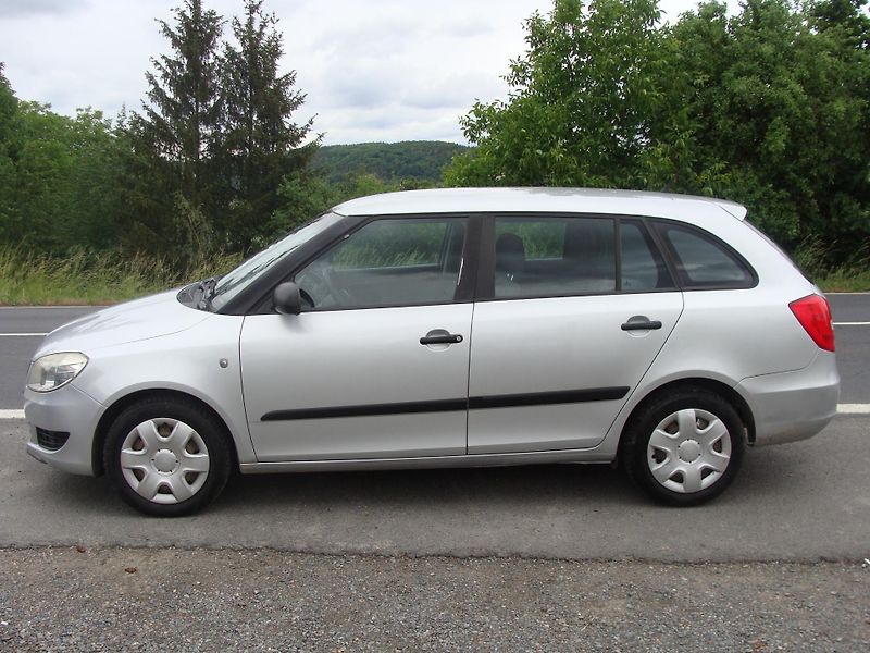 Škoda Fabia 1.2 TSi, 63 kW, klima,nová STK - fotka 2 z 21