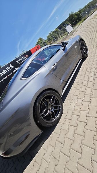 Ford Mustang (2022) - fotka 7 z 11