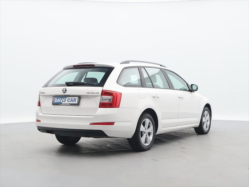 Škoda Octavia 1,6 TDI 81kW Style CZ Xenon - fotka 5 z 27