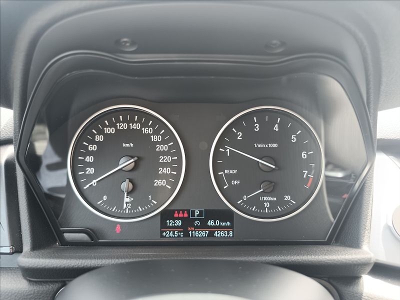 BMW Řada 2 1,5 218i Automat Active tourer - fotka 15 z 22