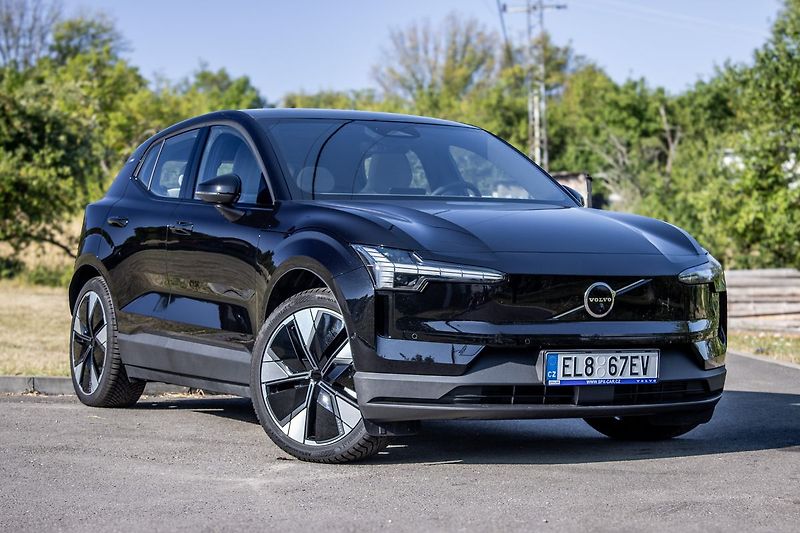 Volvo EX30 - fotka 3 z 18
