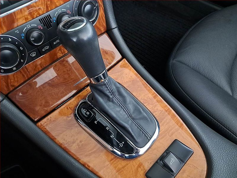 Mercedes-Benz CLK (2005) 200 Kompressor , Automat - fotka 13 z 23