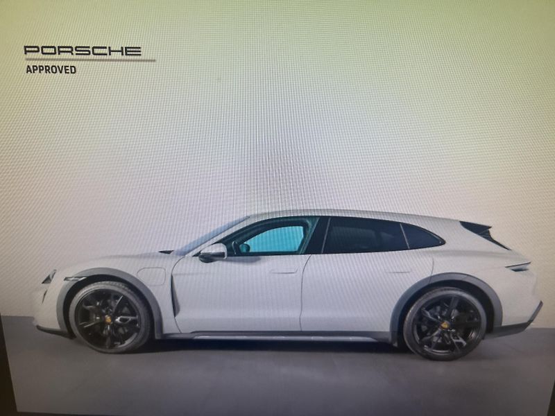 Porsche Taycan 4 CROSS TURISMO 91% - fotka 2 z 8