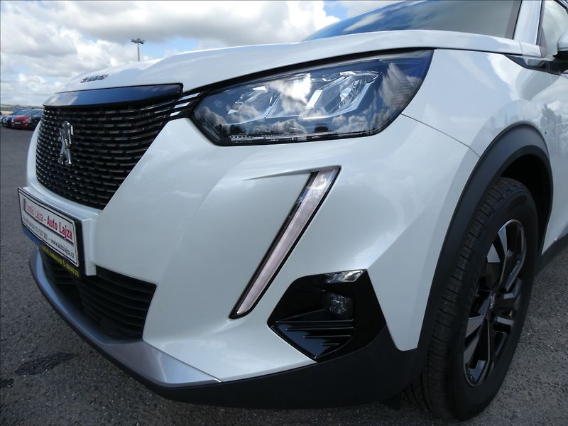 Peugeot 2008 1,2 PureTech 96kW AT8, ALLURE - fotka 4 z 49