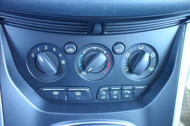 Ford C-MAX 1,6 TDCi 85KW, SERVIS. KN. - fotka 26 z 39