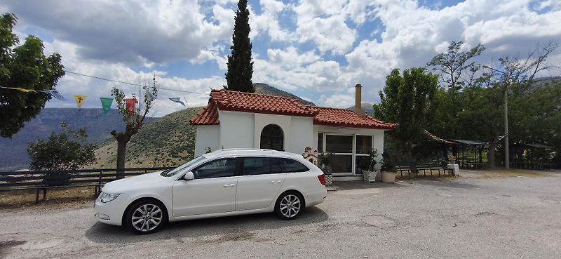 Škoda Superb (2011) - fotka 2 z 9