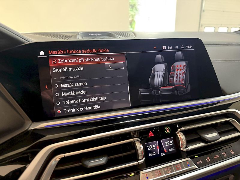 BMW X7 xDrive30d M-Sport Laser FULL - fotka 31 z 53