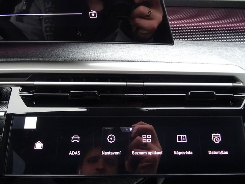 Peugeot 5008 (2026) GT Hybrid 145k e-DCS6 - fotka 35 z 56
