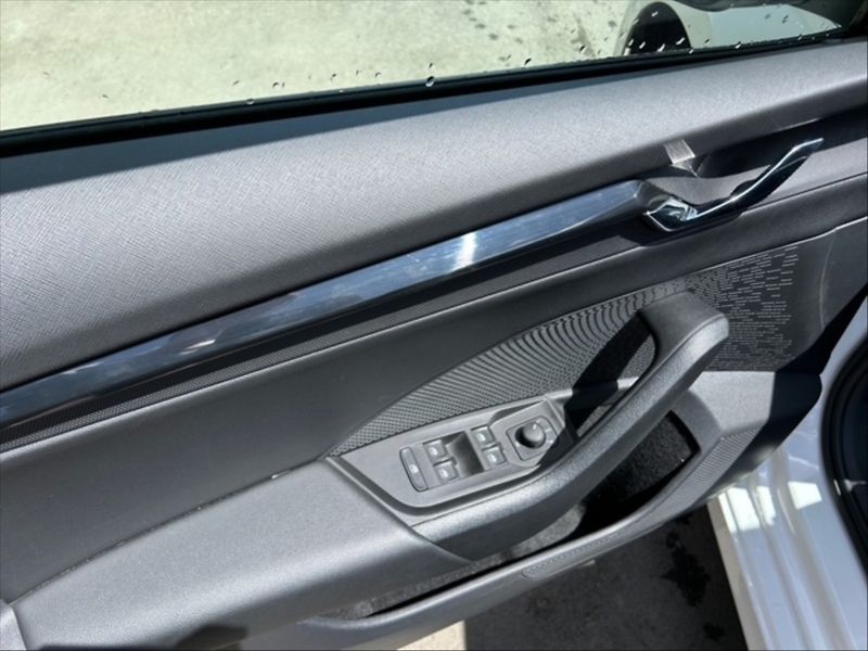 Škoda Octavia 2,0 TDI 110 Ambition DSG 5d - fotka 11 z 11