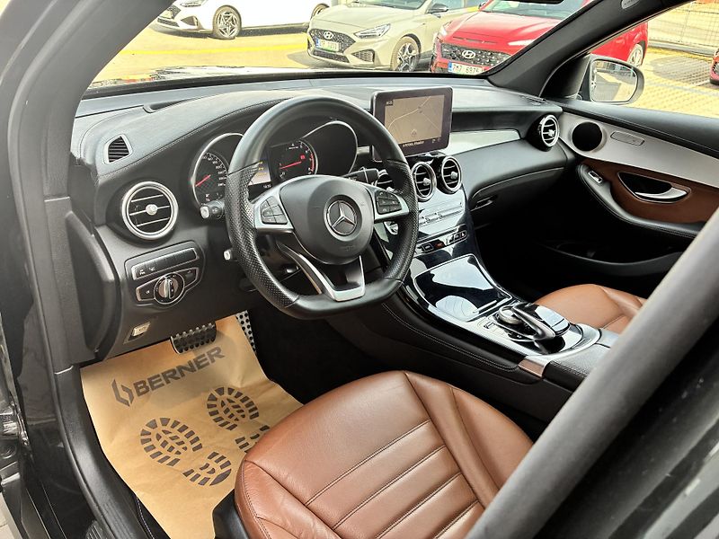 Mercedes-Benz GLC 43-AMG3.0-V6 270kW REZERVACE - fotka 9 z 36