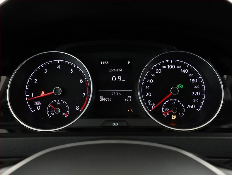 Volkswagen Golf (2015) Highline 1.4 TSI, Automat, ČR - fotka 9 z 17