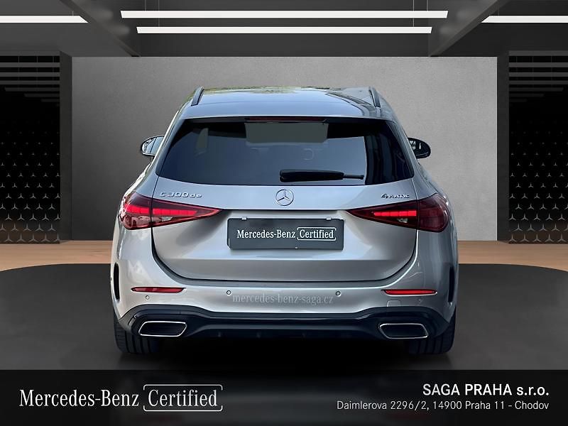 Mercedes-Benz Třídy C 300 de 4MATIC kombi EQ AMG Nig - fotka 5 z 18