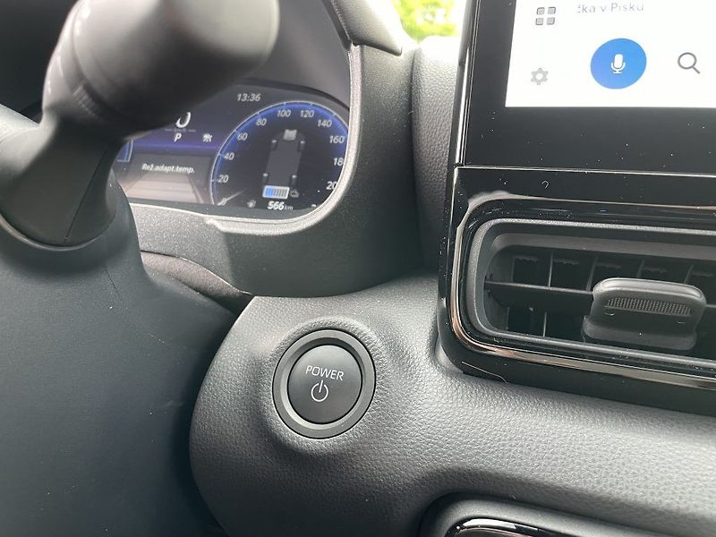 Toyota Yaris 1.5,HEv,130,GR SPORT - fotka 18 z 20