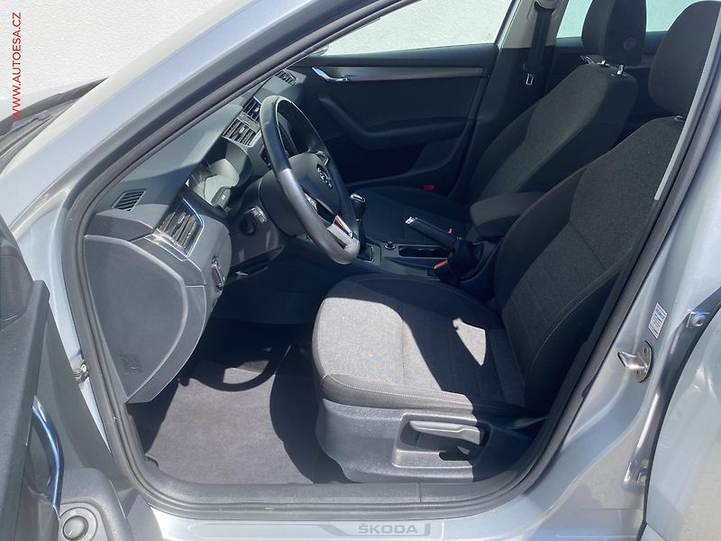 Škoda Octavia (2019) 2.0 TDi, Soleil, LED, navi, - fotka 9 z 19