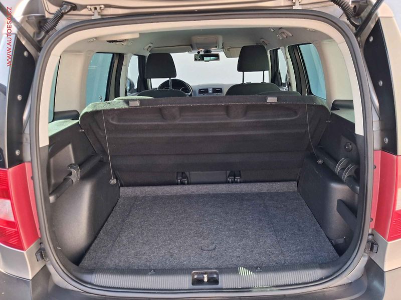 Škoda Yeti (2012) 2.0 TDi 4x4, DSG, xenon, navi - fotka 7 z 18