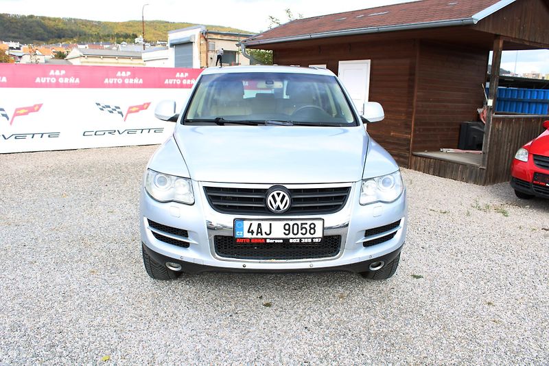 Volkswagen Touareg (2007) 2.5 TDI R5 PRUŽINY XENONY KŮŽE - fotka 2 z 19