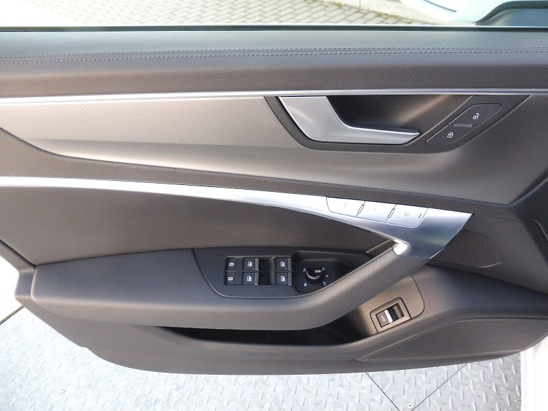 Audi A6 (2022) 40 TDI 150kW S-tronic quattro - fotka 20 z 28