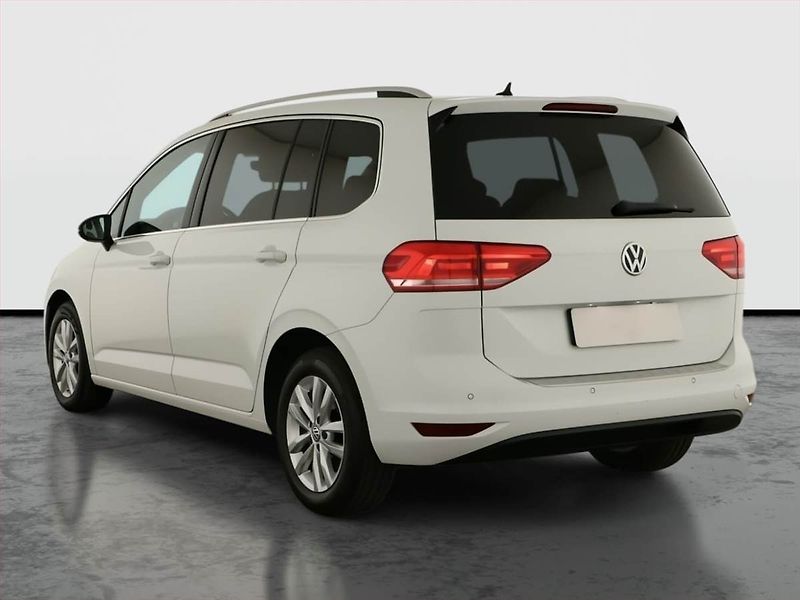Volkswagen Touran (2019) 1.5 TSI - fotka 4 z 15
