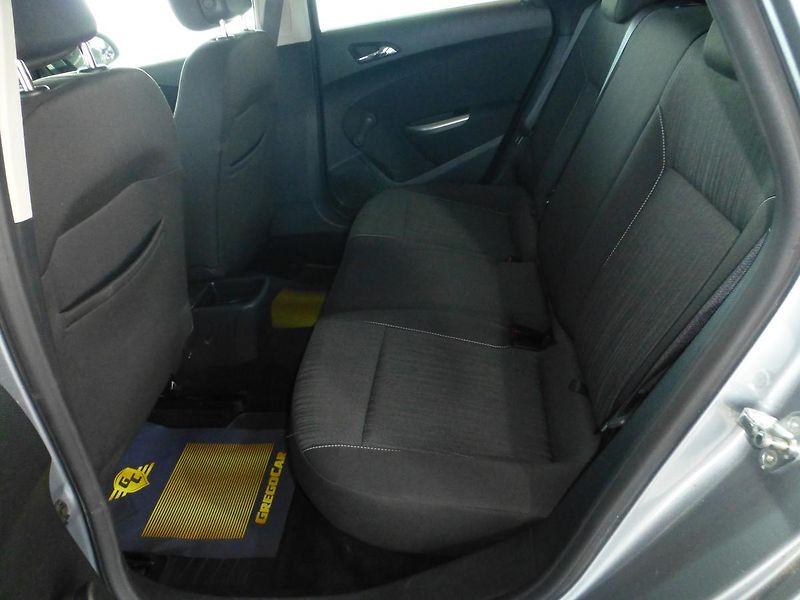 Opel Astra (2016) 1,4i-88KW*KLIMATIZACE - fotka 12 z 22