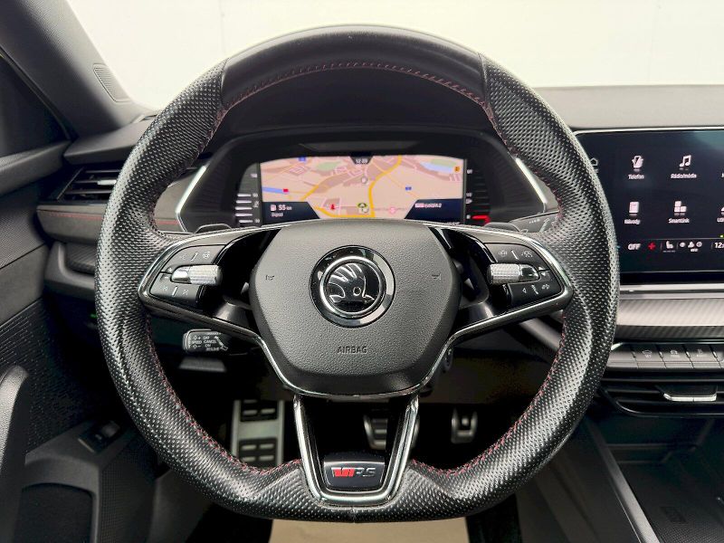 Škoda Octavia (2023) RS 2.0 TSI 180kW - fotka 7 z 35