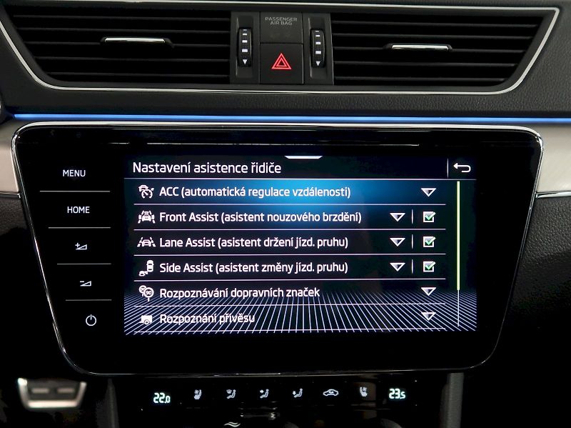 Škoda Superb (2023) L&K 2.0TSI 206KW 4x4 DSG TAŽNÉ - fotka 36 z 42
