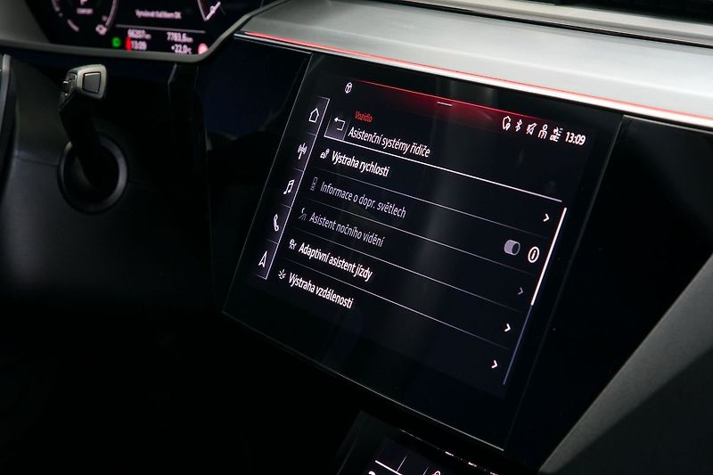 Audi e-tron 55 300kW Matrix Tažné ZÁRUKA - fotka 33 z 43